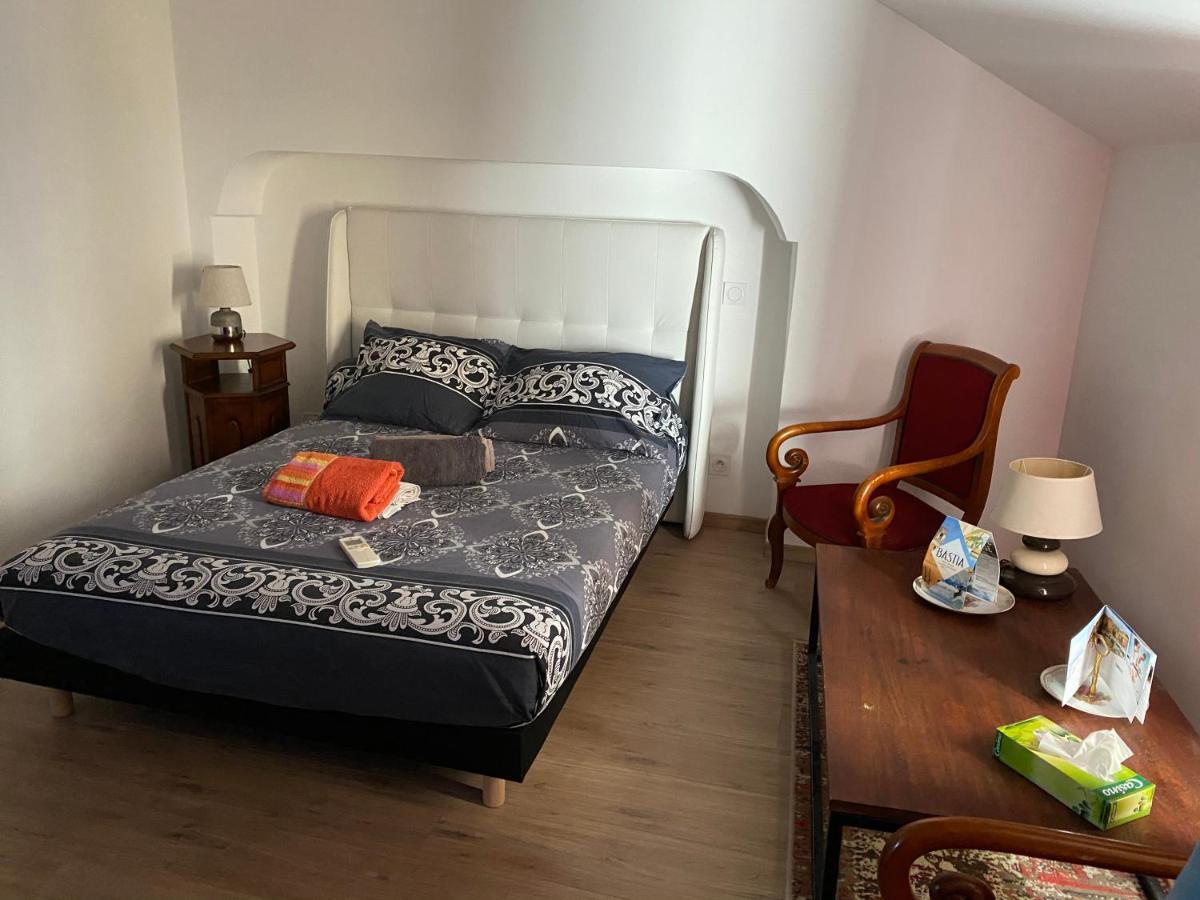 Appartement Vue Mer Et Iles Italiennes Бастия Екстериор снимка